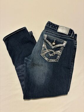 Dark Blue Cropped Capris with Embroidered Pocket